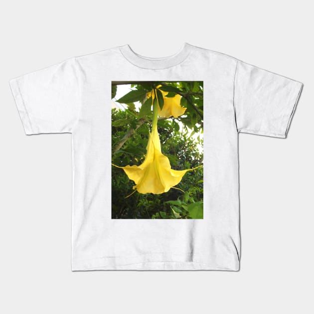 Angel Trumpet Flower Kids T-Shirt by pinkal